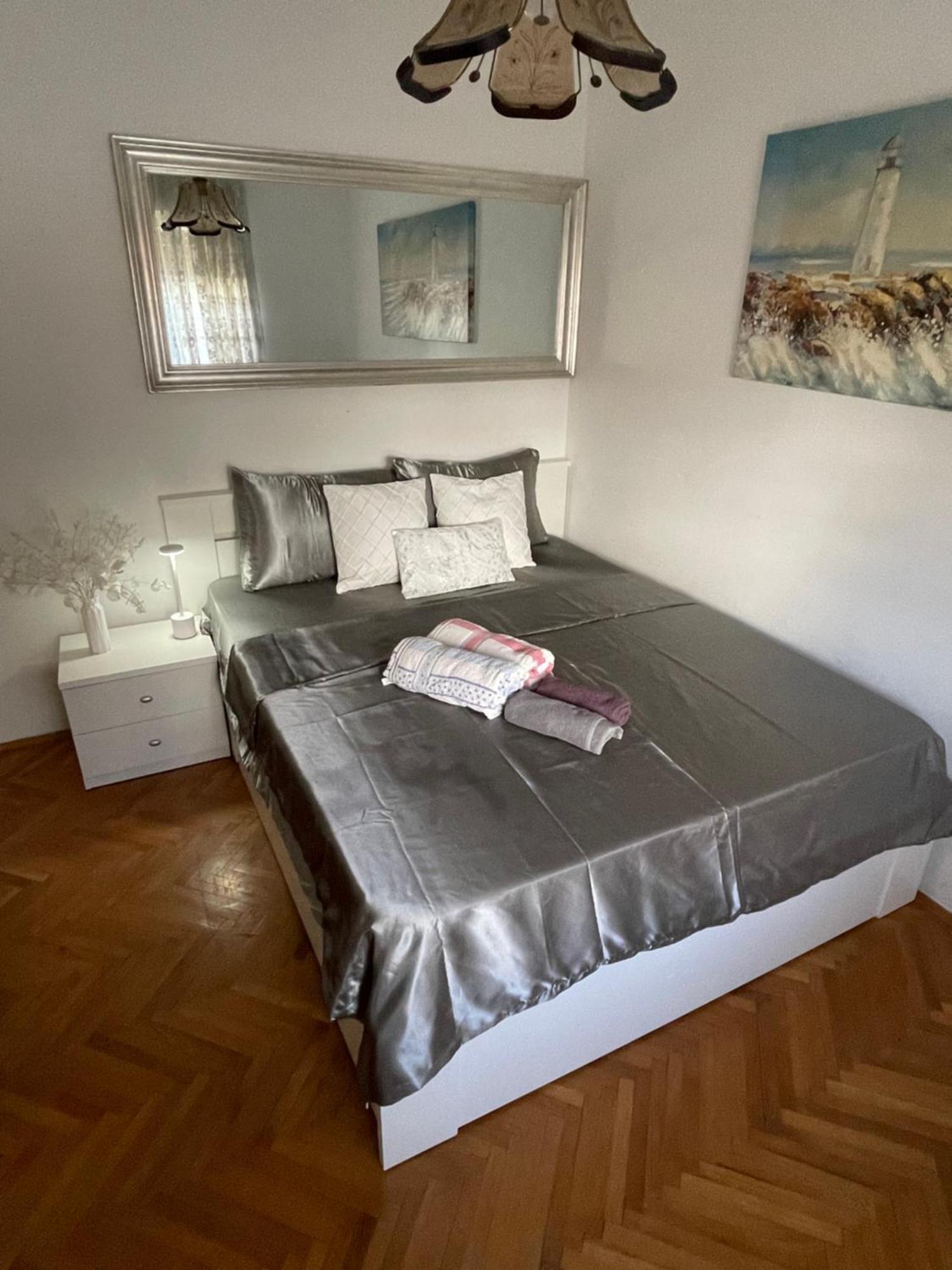 자다르 Apartman Luka + Free Parking 아파트 외부 사진